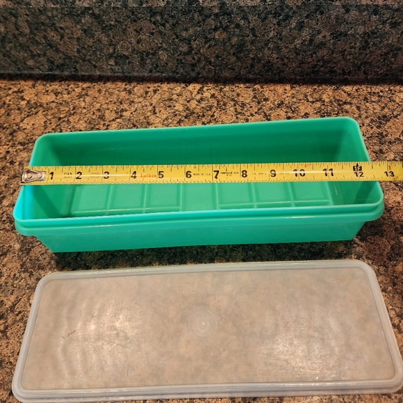 Tupperware Jadeite Celery Keeper 892/893-4 - Picture 4 of 6